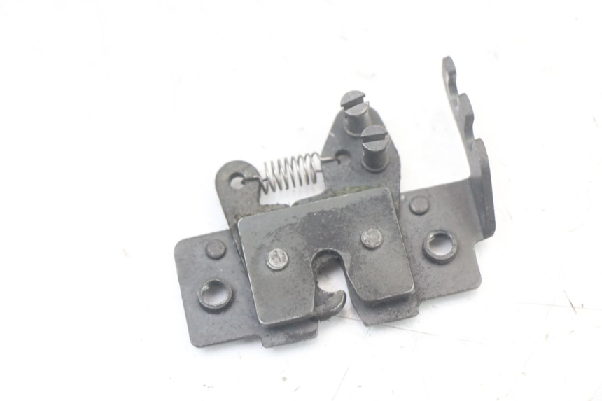 photo de SERRURE SELLE PIAGGIO XEVO - X EVO 125 (2007 - 2016) - Vue principale