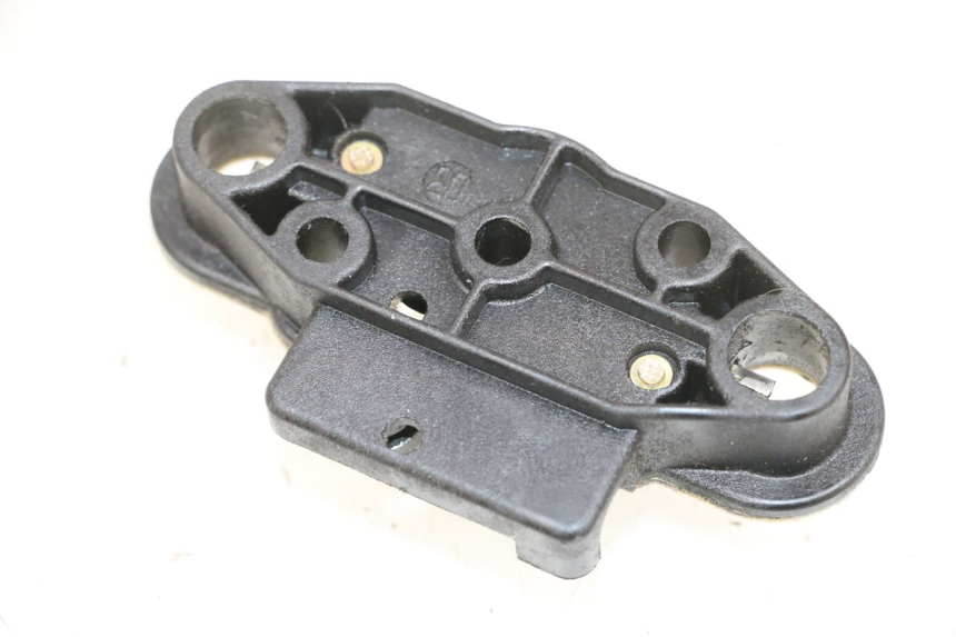 photo de SERRURE SELLE KAWASAKI ZR 7 750 (1999 - 2001) - Zoom état d’usage