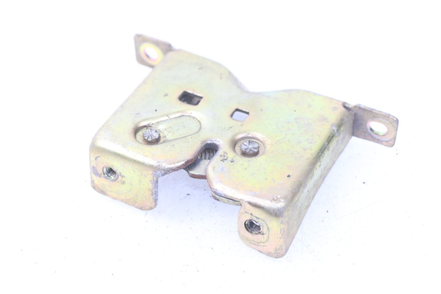 photo de SERRURE DE SELLE PGO BIG MAX 50 (2001 - 2009)