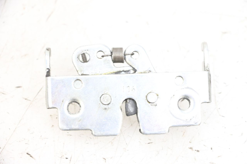 photo de SERRURE DE SELLE YAMAHA BW'S EASY 50 (2013 - 2016) - Zoom état d’usage