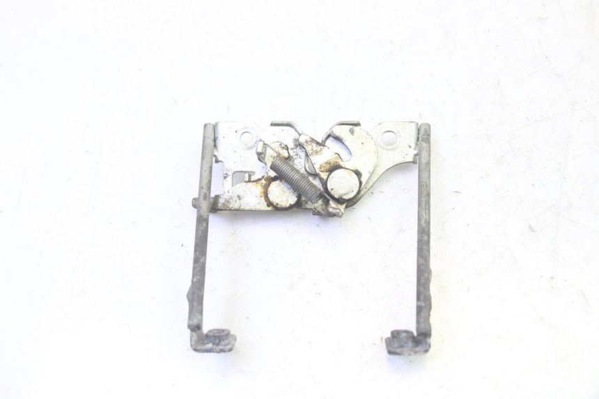 photo de SERRURE DE SELLE HONDA CBF 125 (2009 - 2015)