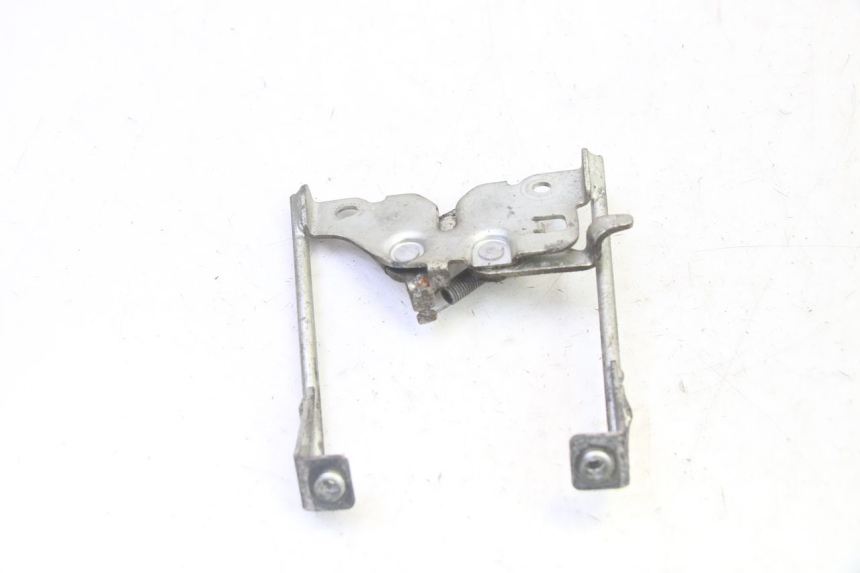 photo de SERRURE DE SELLE HONDA CBF 125 (2009 - 2015)