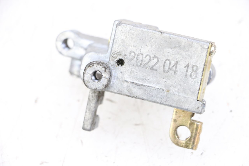 photo de SERRURE DE SELLE SEGWAY NINEBOT E125S 1 (2022 - 2026) - Zoom état d’usage