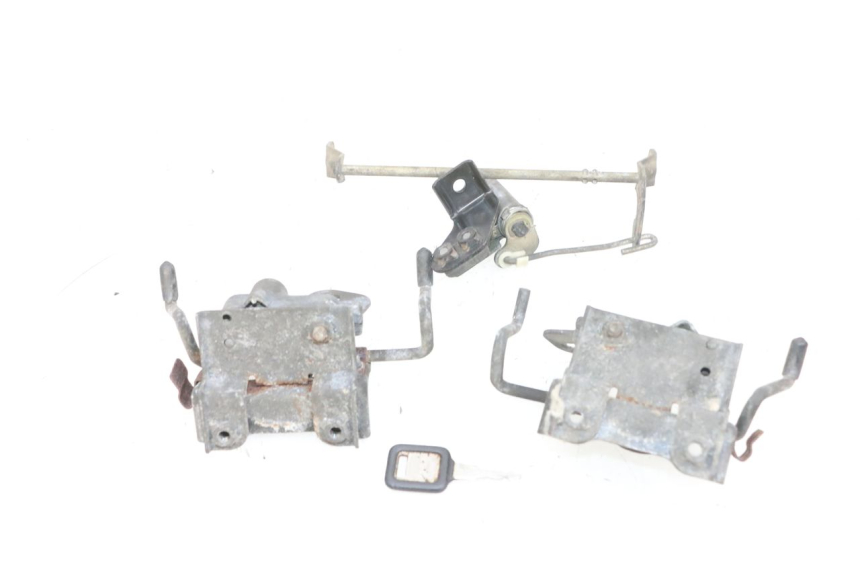 photo de SERRURE DE SELLE KAWASAKI GPX R WARBIRD 600 (1988 - 1993) - Vue d’ensemble