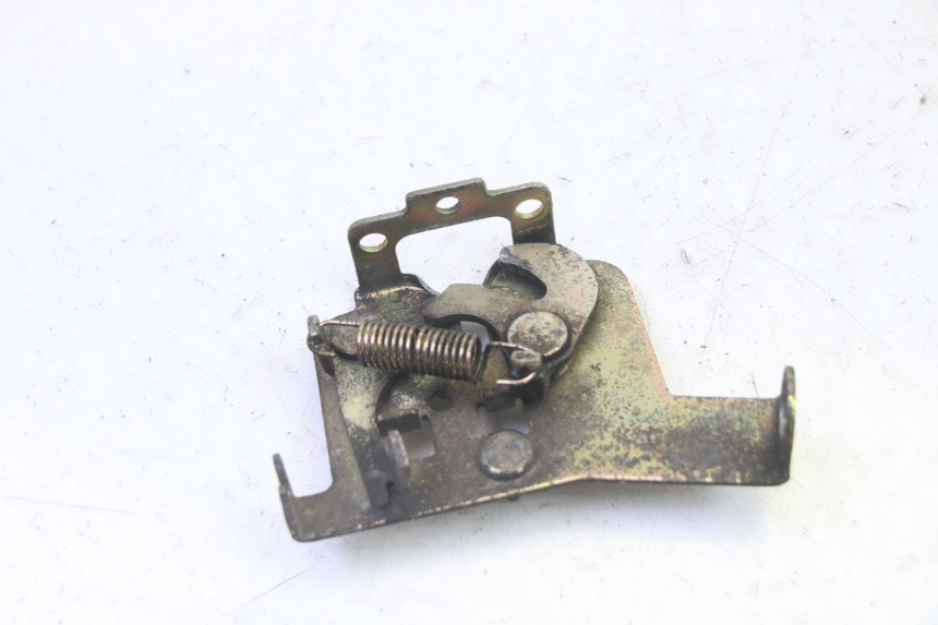 photo de SERRURE DE SELLE KYMCO GRAND DINK 125 (2002 - 2007)