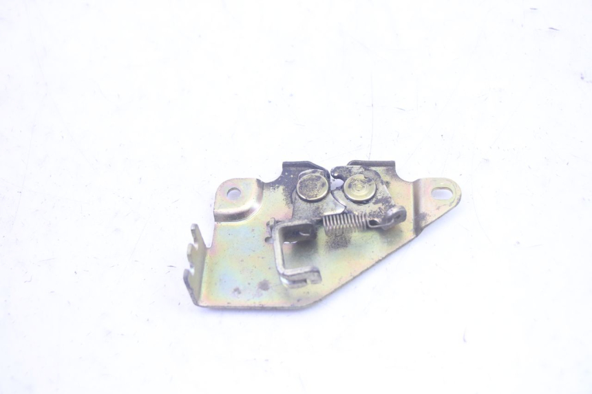 photo de SERRURE DE SELLE SYM GTS EVO 125 (2009 - 2013) - Détail de la pièce