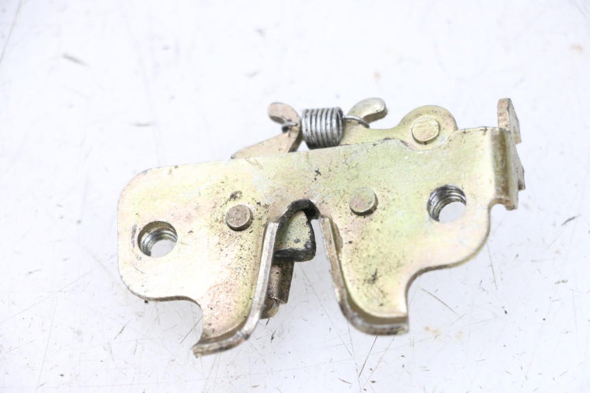 photo de SERRURE DE SELLE JM MOTORS GTS 125 (2015 - 2019) - Autre angle de vue