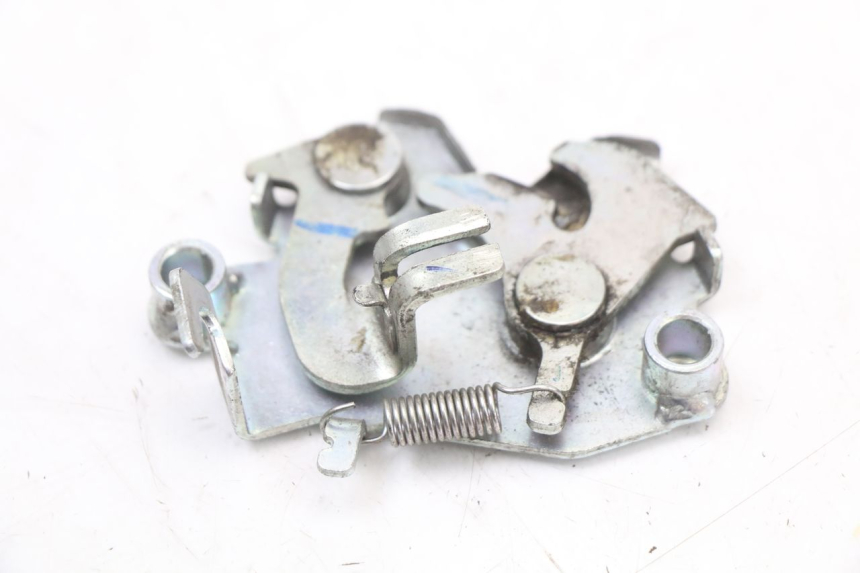 photo de SERRURE DE SELLE HONDA PCX (JF28) 125 (2009 - 2011)