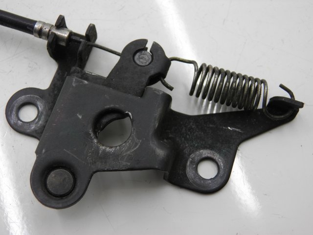 photo de SERRURE DE SELLE HONDA VFR 750 (1990 - 1993)