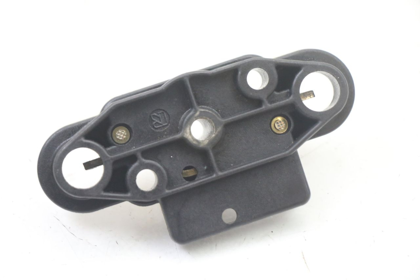 photo de SERRURE DE SELLE KAWASAKI ZR7 ZR-7 S 750 (1999 - 2004)