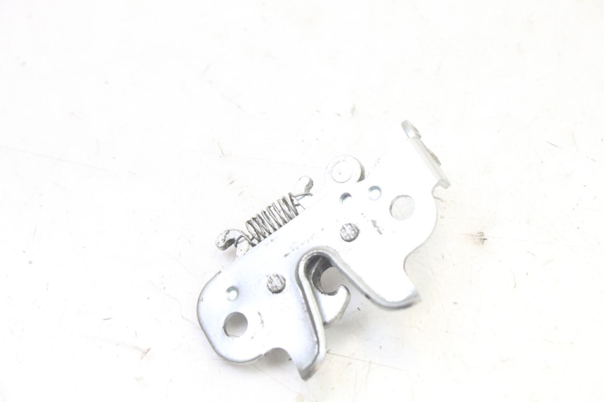 photo de SERRURE DE SELLE PEUGEOT KISBEE 2T 50 (2018 - 2022)