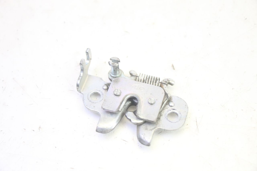 photo de SERRURE DE SELLE PEUGEOT KISBEE 4T 50 (2018 - 2022) - Vue principale