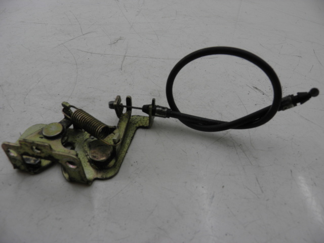 photo de SERRURE DE SELLE KYMCO SPACER 50 (1998 - 2009) - Zoom état d’usage