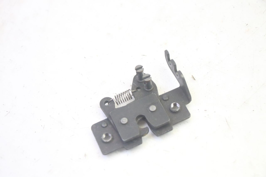 photo de SERRURE DE SELLE PIAGGIO MP3 HPE 350 (2018 - 2020) - Vue principale