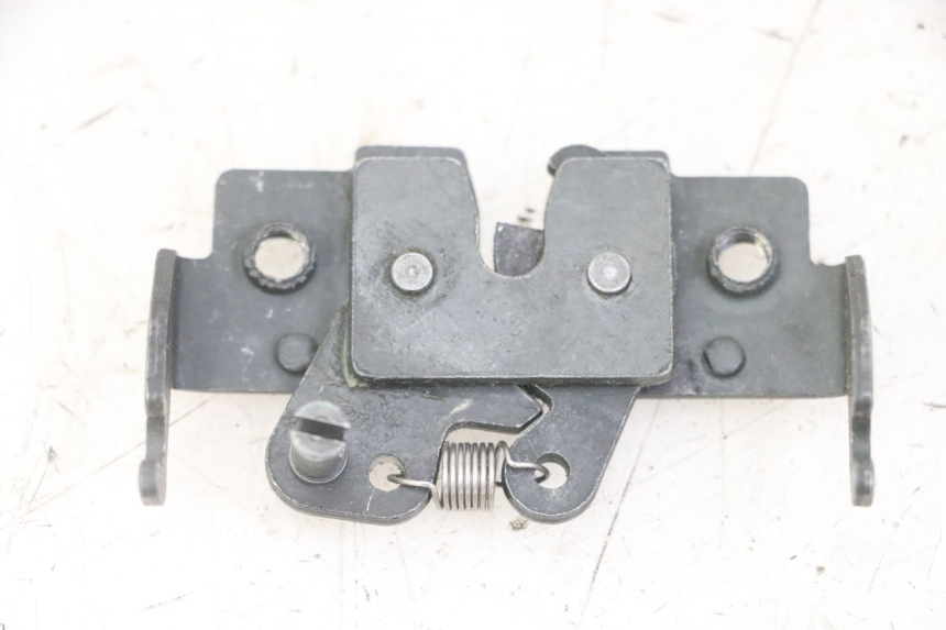 photo de SERRURE DE SELLE PIAGGIO MP3 LT 300 (2010 - 2016) - Vue principale