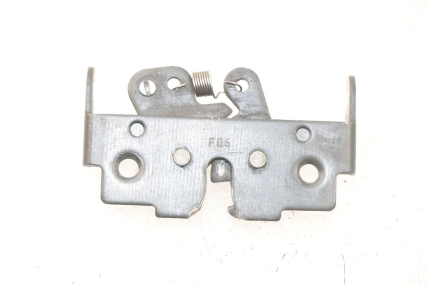 photo de SERRURE DE SELLE PIAGGIO MP3 125 (2006 - 2014)