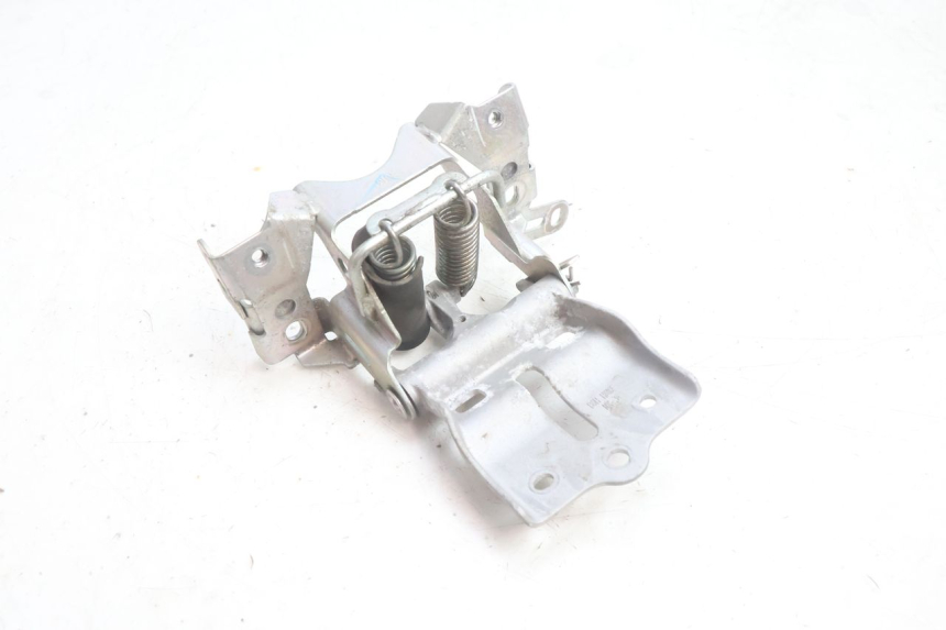 photo de SERRURE DE SELLE YAMAHA N-MAX NMAX 125 (2021 - 2024) - Détail de la pièce