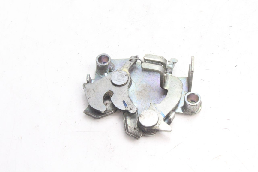photo de SERRURE DE SELLE HONDA PCX (JF28) 125 (2009 - 2011) - Détail de la pièce