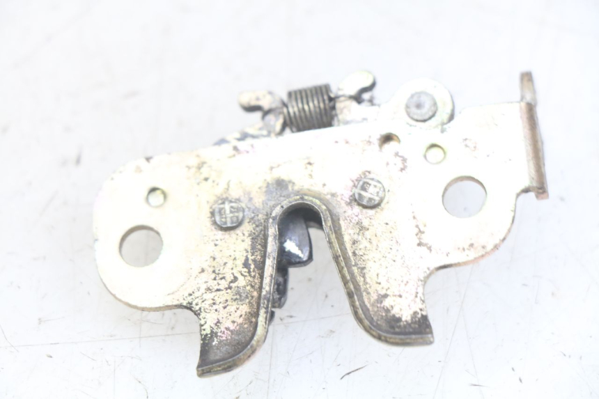 photo de SERRURE DE SELLE PEUGEOT CITYSTAR 125 (2011 - 2017)