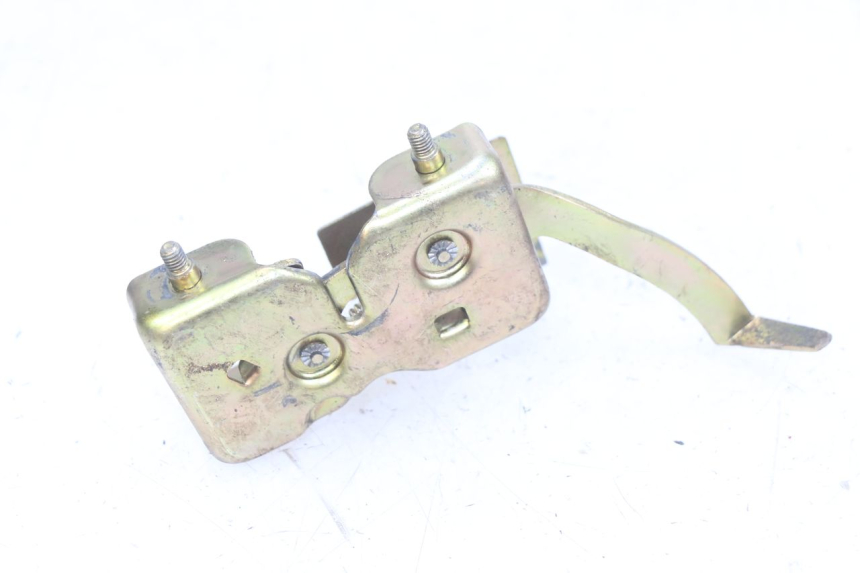 photo de SERRURE DE SELLE PEUGEOT SV 125 (1991 - 1994)