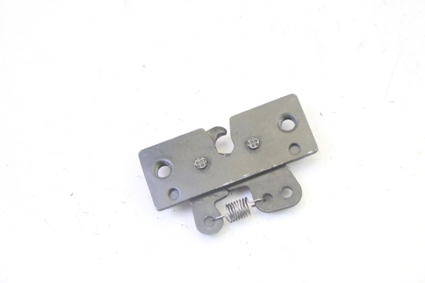 photo de SERRURE DE SELLE PEUGEOT SATELIS 125 (2013 - 2018)