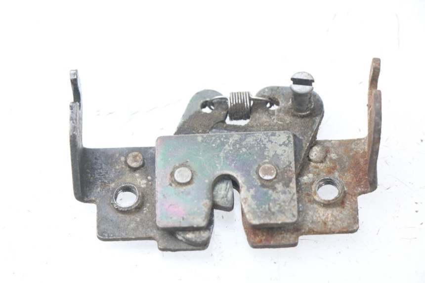 photo de SERRURE DE SELLE APRILIA SCARABEO GT 125 (1999 - 2007)