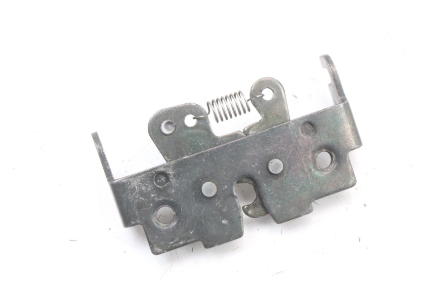 photo de SERRURE DE SELLE APRILIA SCARABEO GT 125 (1999 - 2007)