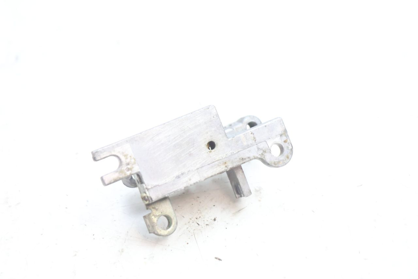 photo de SERRURE DE SELLE KYMCO SUPER 8 2T 50 (2007 - 2013) - Autre angle de vue