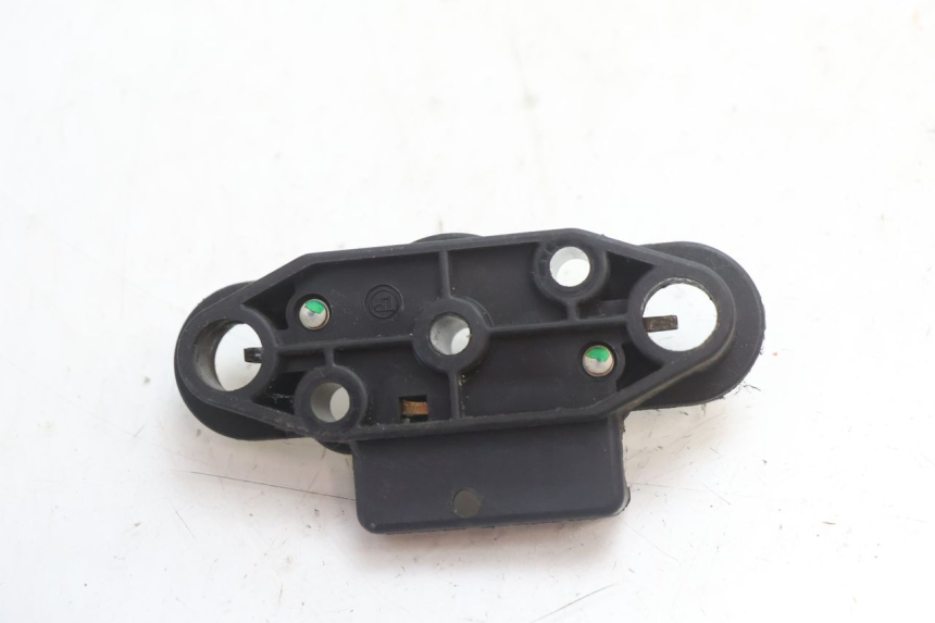photo de SERRURE DE SELLE SUZUKI SV S 650 (2003 - 2009) - Zoom état d’usage