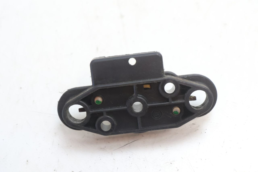 photo de SERRURE DE SELLE SUZUKI SV S 650 (2003 - 2009) - Autre angle de vue