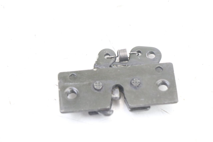 photo de SERRURE DE SELLE PEUGEOT TKR TREKKER FURIOUS 50 (2005 - 2014)