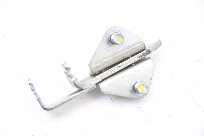 photo de SERRURE DE SELLE YAMAHA TRACER 7 700 (2020 - 2024) - Zoom état d’usage