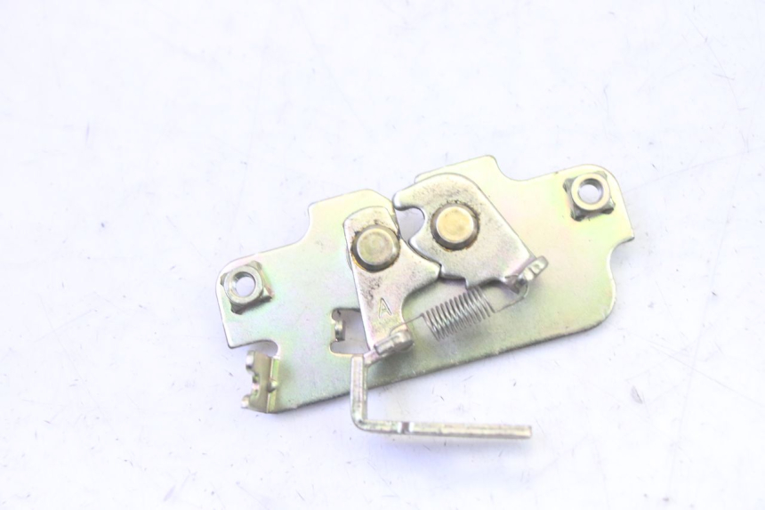 photo de SERRURE DE SELLE PEUGEOT TWEET PRO EFI 4T 50 (2021 - 2022)