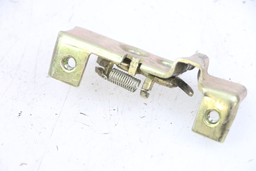 photo de SERRURE DE SELLE DAELIM VJ ROADWIN FI 125 (2008 - 2017) - Zoom état d’usage