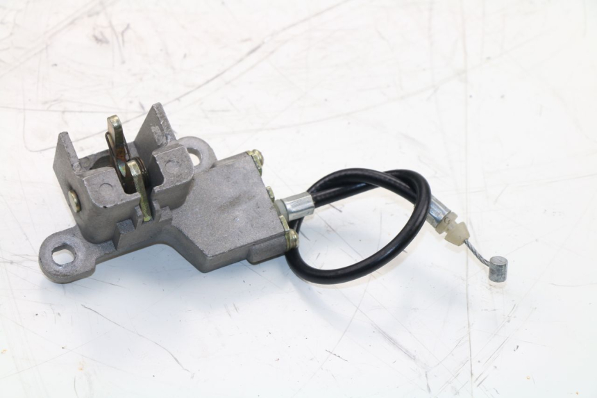 photo de SERRURE DE SELLE YIYING WALLABY 50 (2007 - 2015)