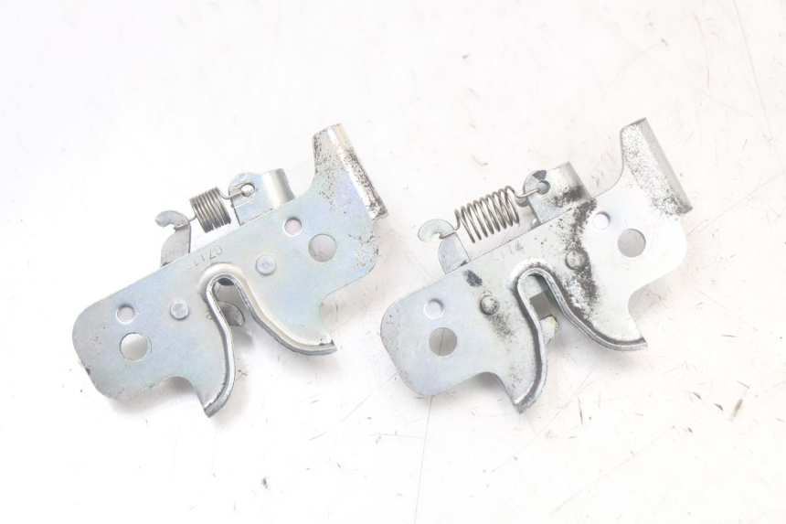 photo de SERRURE DE SELLE YAMAHA XMAX X-MAX ABS 125 (2017 - 2020)