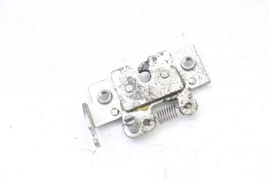 photo de SERRURE DE SELLE YAMAHA XMAX X-MAX 125 (2006 - 2009)