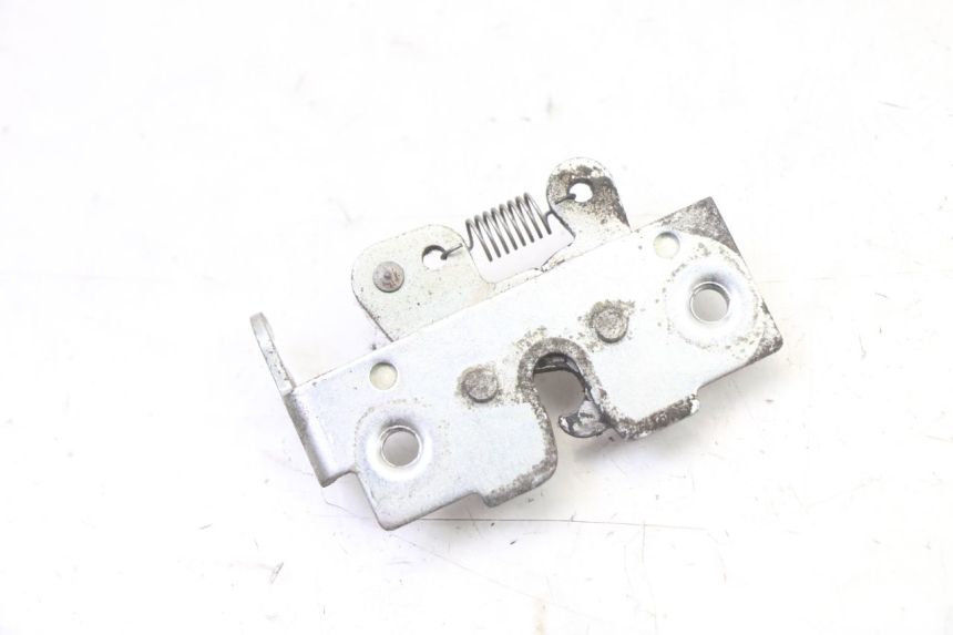 photo de SERRURE DE SELLE YAMAHA XMAX X-MAX 125 (2006 - 2009)