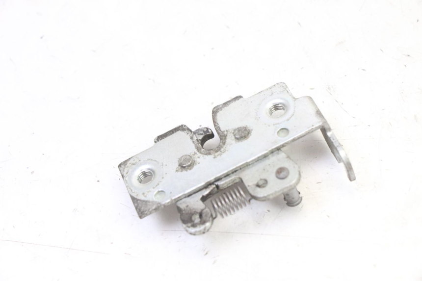 photo de SERRURE DE SELLE YAMAHA XMAX X-MAX 125 (2006 - 2009)