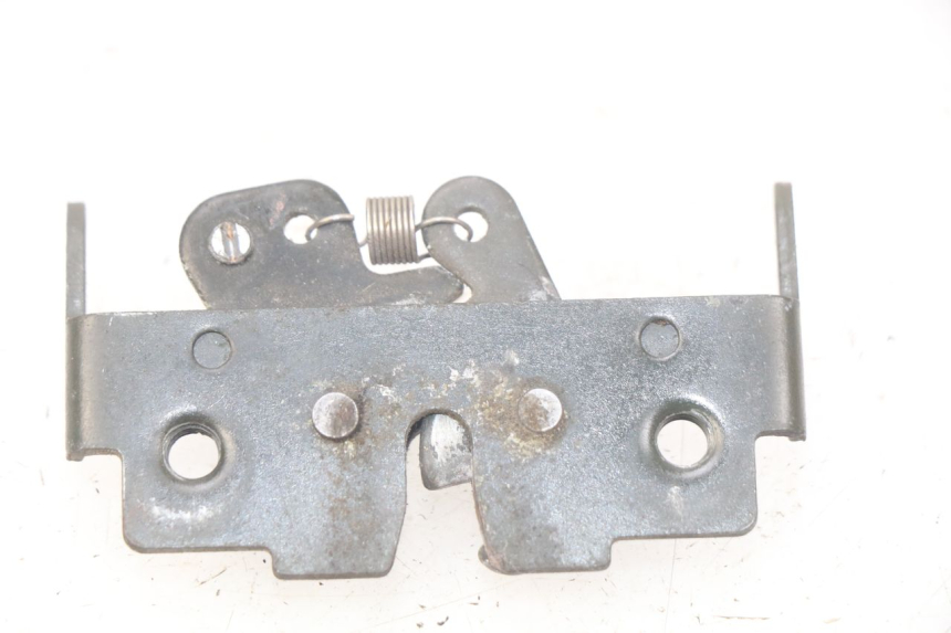 photo de SERRURE DE SELLE PIAGGIO X9 EVOLUTION 125 (2003 - 2007)