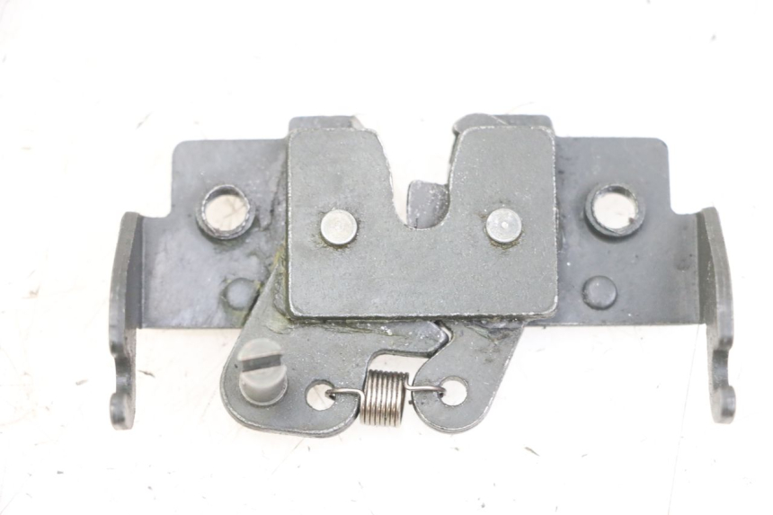 photo de SERRURE DE SELLE PIAGGIO XEVO - X EVO 125 (2007 - 2016) - Vue principale