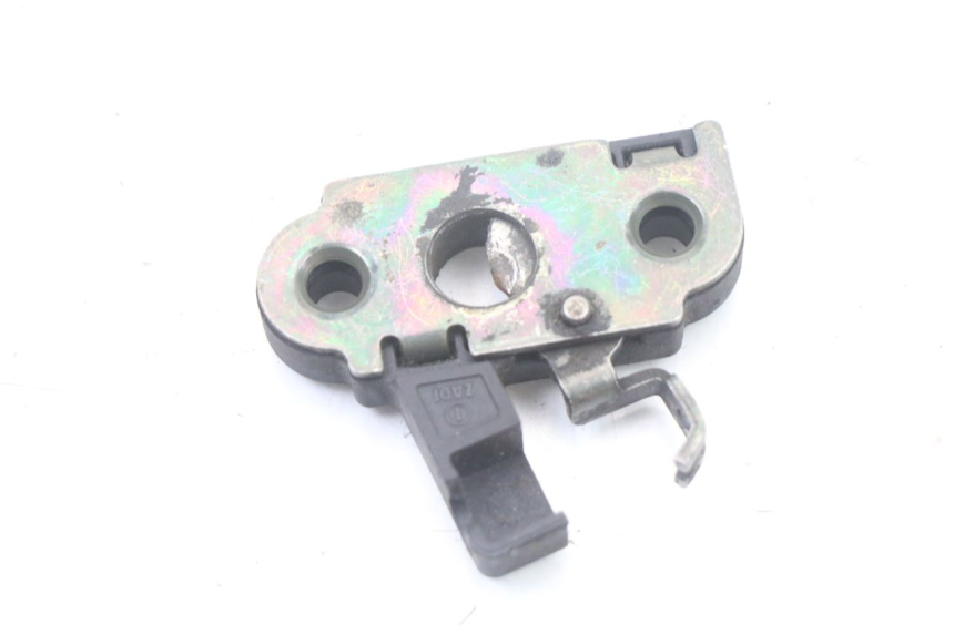 photo de SERRURE DE SELLE YAMAHA YP MAJESTY 125 (2007 - 2010)