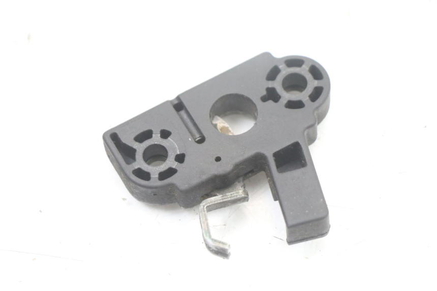 photo de SERRURE DE SELLE YAMAHA YP MAJESTY 125 (2007 - 2010)