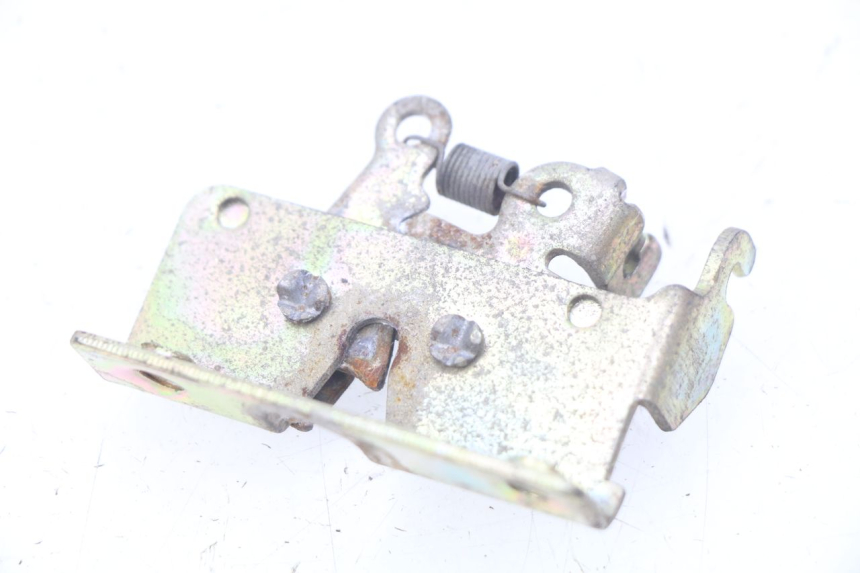 photo de SERRURE DE SELLE YAMASAKI YM T 125 (2015 - 2020)