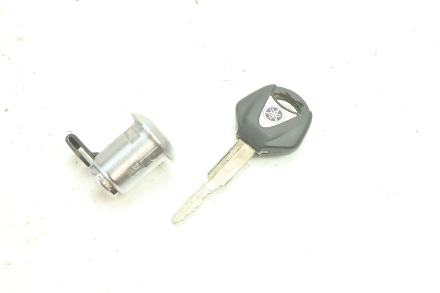 photo de SERRURE DE SELLE YAMAHA YZF R6 600 (2008 - 2009) - Vue principale