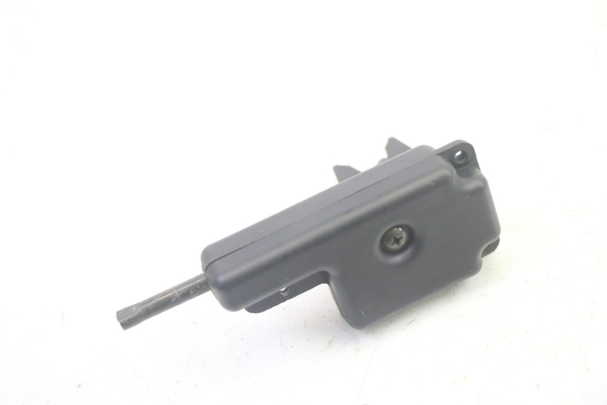 photo de SERRURE DE SELLE PIAGGIO ZIP 4T 50 (2018 - 2020) - Zoom état d’usage