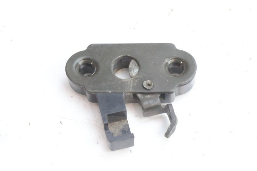 photo de SERRURE DE SELLE KAWASAKI ZZR 600 (1995 - 2004) - Détail de la pièce