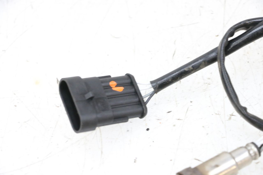 photo de SONDE LAMBDA KYMCO AGILITY 4T 50 (2018 - 2022) - Gros plan technique