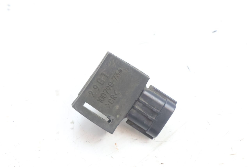 photo de SONDE PRESSION AIR SUZUKI BURGMAN 125 (2007 - 2014) - Autre angle de vue