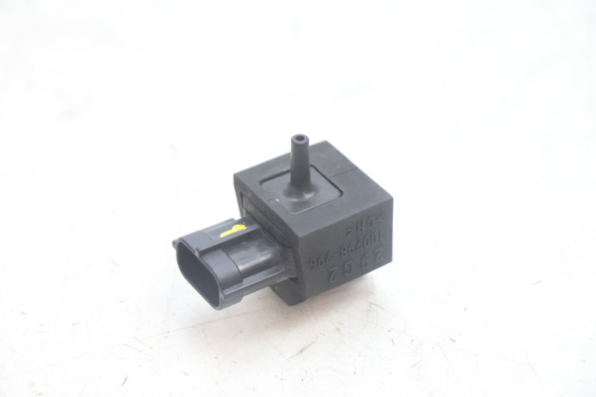 photo de SONDE PRESSION AIR SUZUKI BURGMAN EXECUTIVE ABS 650 (2006 - 2012) - Vue principale